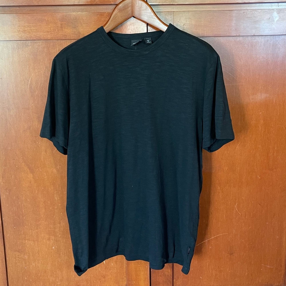 *EUC* Hugo Boss T-Shirt XXL (XL actual) - Black